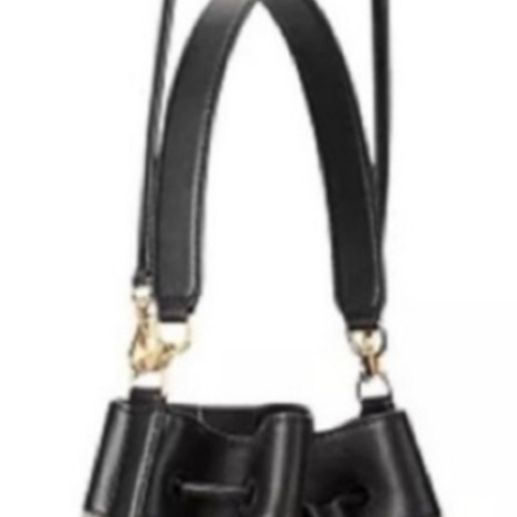 NWT, LAUREN RALPH LAURENMonogram Large Andie Drawstring Bucket Bag - Picture 3 of 7